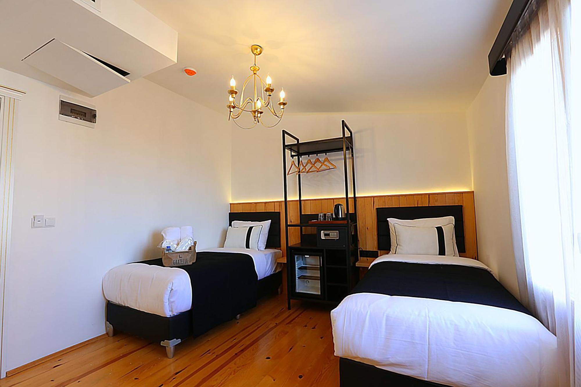 Istanbul Taksim Istiklal Street Kamil Hotel - Historical Room photo