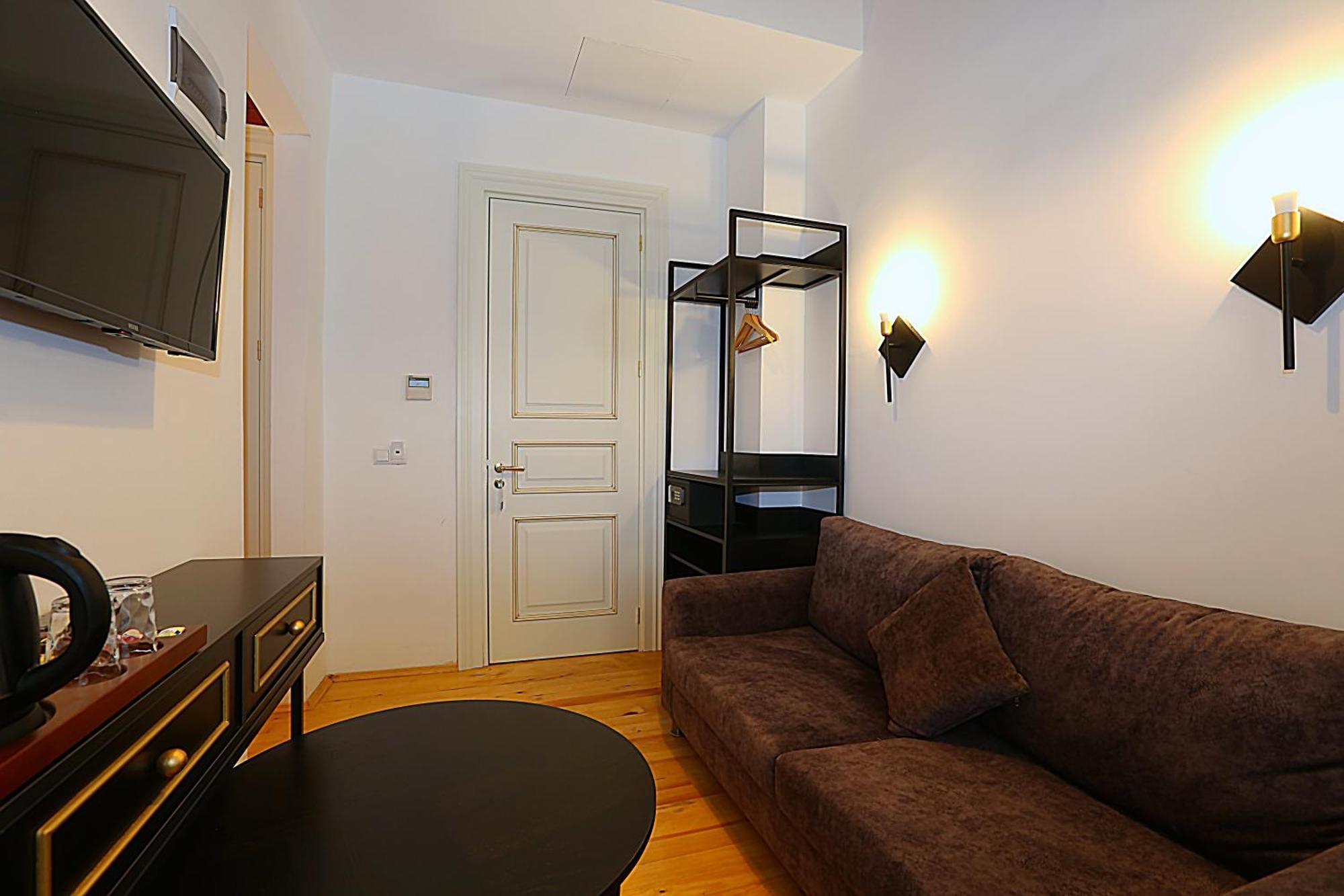 Istanbul Taksim Istiklal Street Kamil Hotel - Historical Room photo